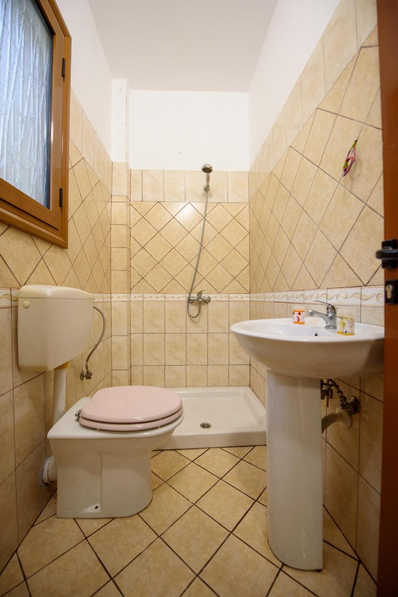 Olivium Rooms Vlore Exterior photo