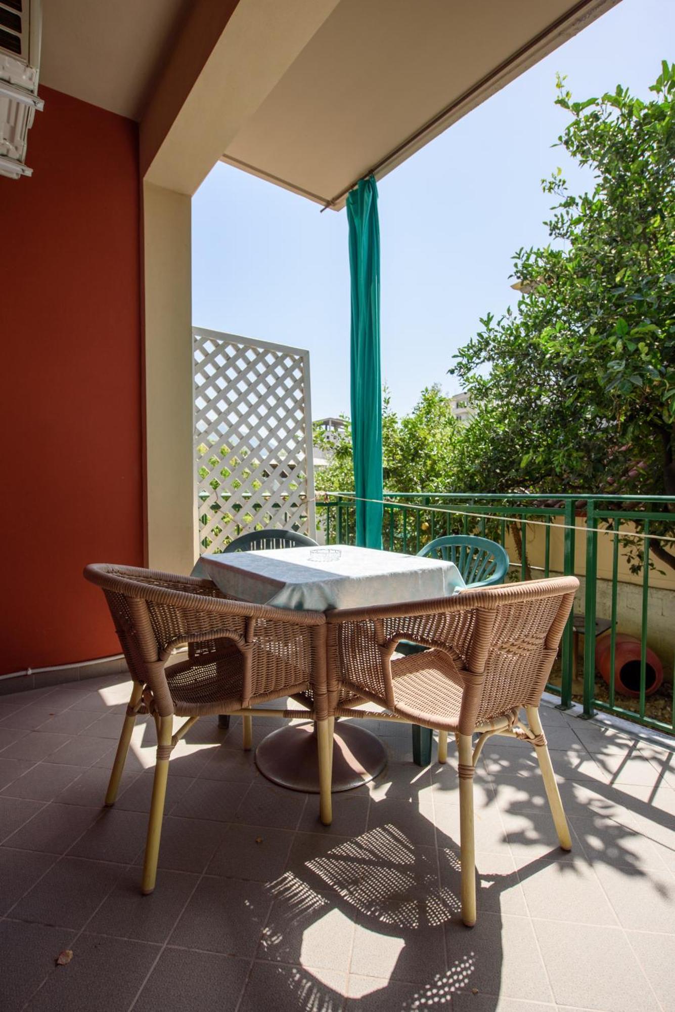 Olivium Rooms Vlore Exterior photo